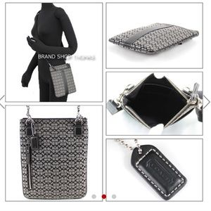 Coach signature swing pack